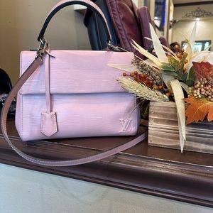 Authentic Louis Vuitton Cluny epi rose Ballerine bB